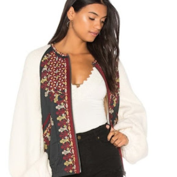 SOLD: Free People Aztec SW Boho Embroidered Two Faced Sold Out Online Oversized - Picture 13 of 16